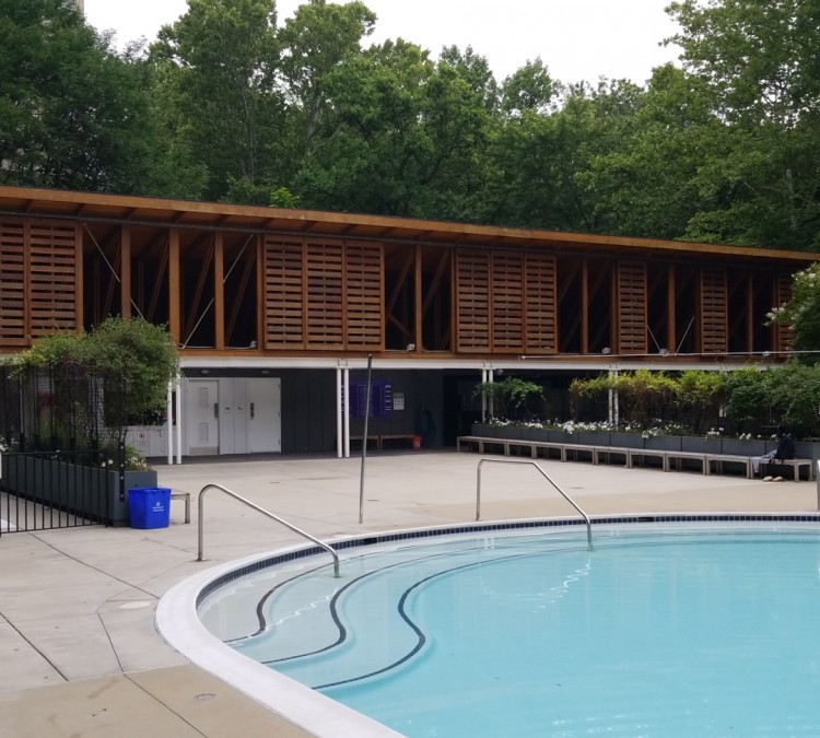 Somerset Pool (Chevy&nbspChase,&nbspMD)